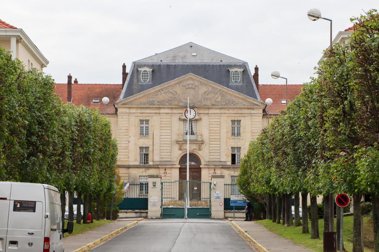 Studio Design Proche Defense-Paris Rueil-Malmaison Luaran gambar